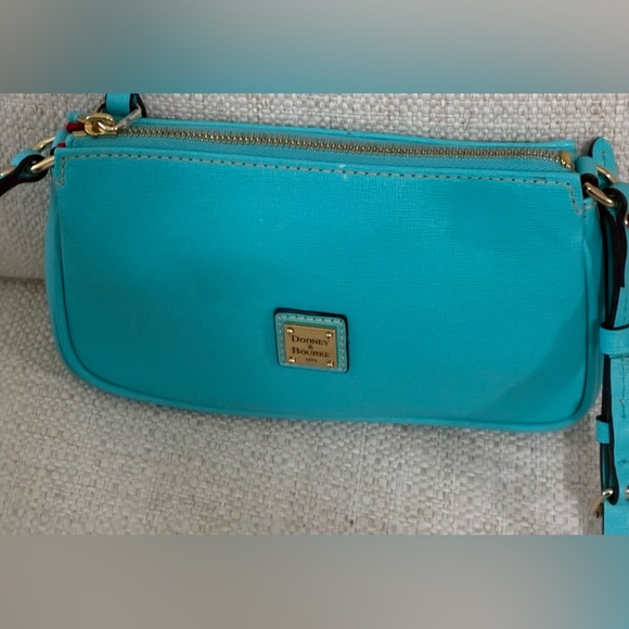 Dooney and Bourke Lexi small crossbody carribean blue - Picture 6 of 14